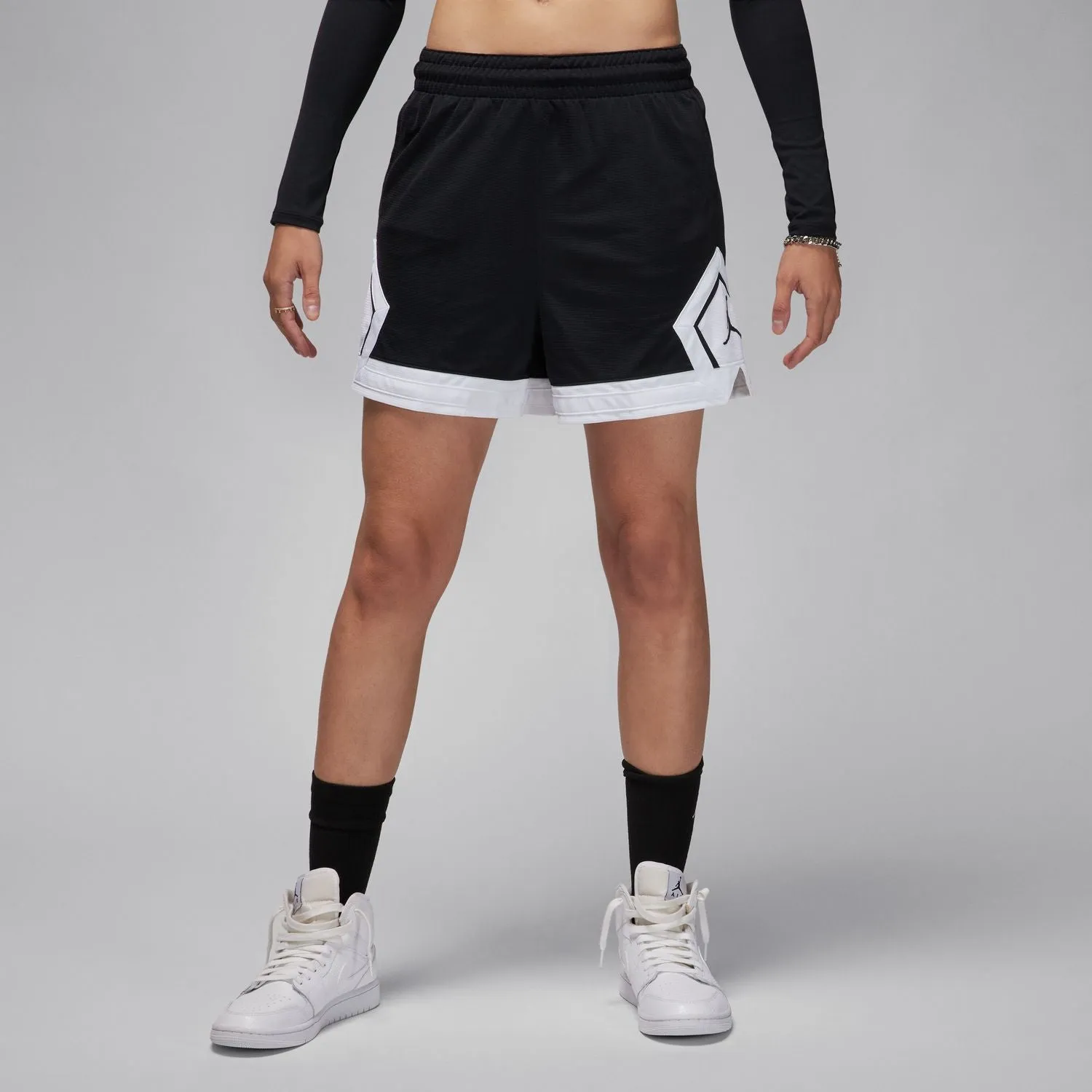 4" Diamond Short - Womens