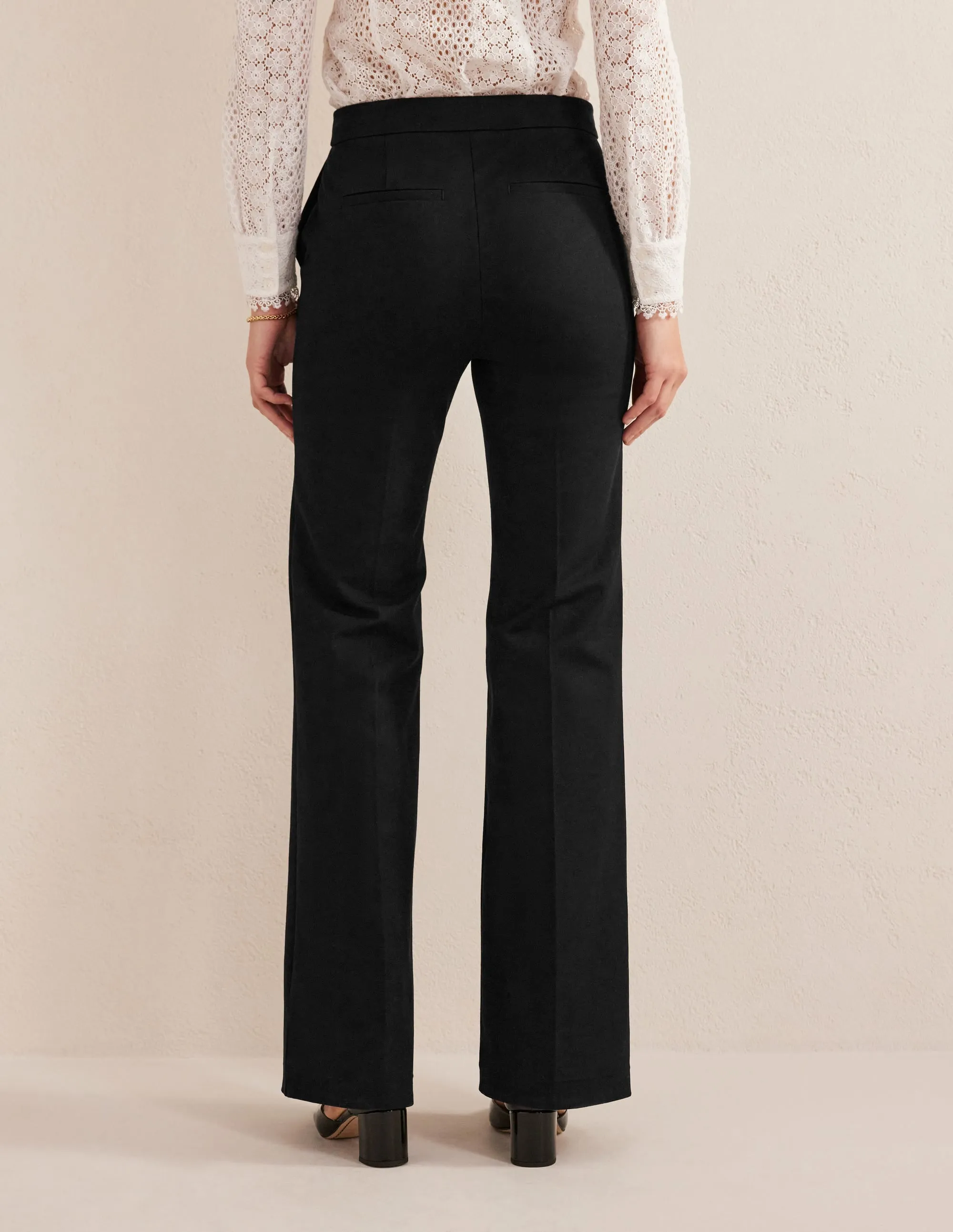 Bi-Stretch Tapered Trousers-Black