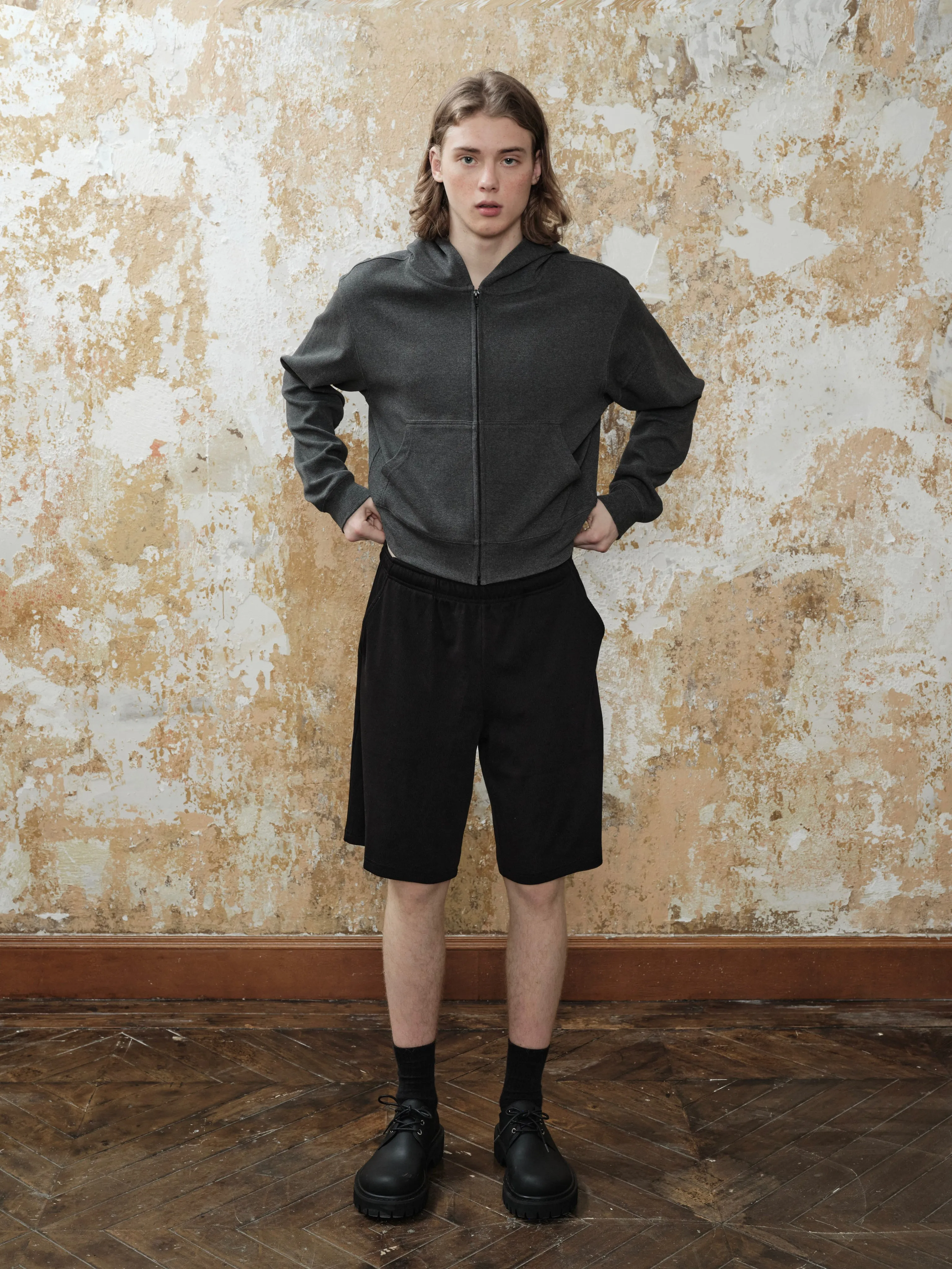 Comfortable elastic basic straight shorts