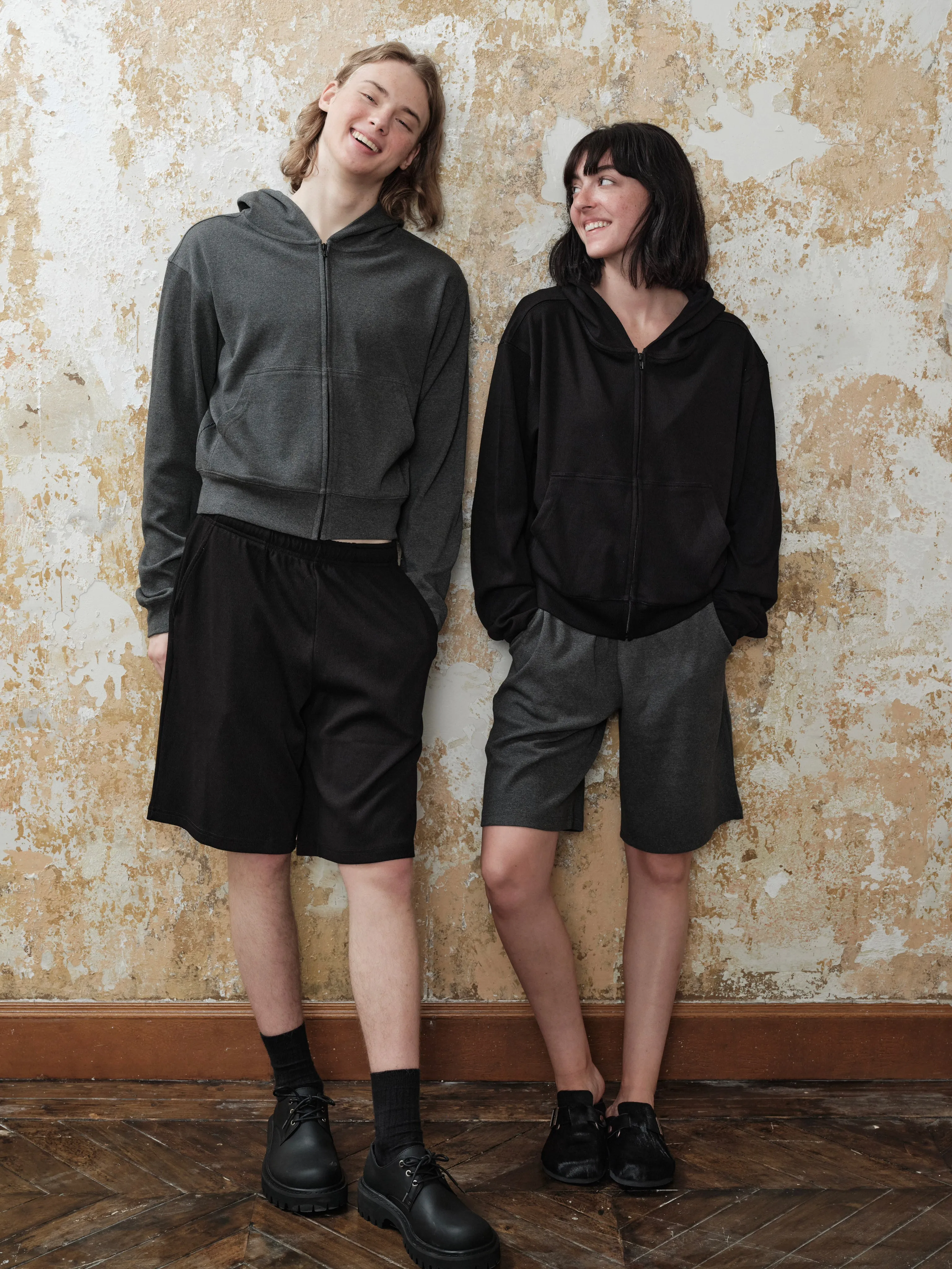 Comfortable elastic basic straight shorts
