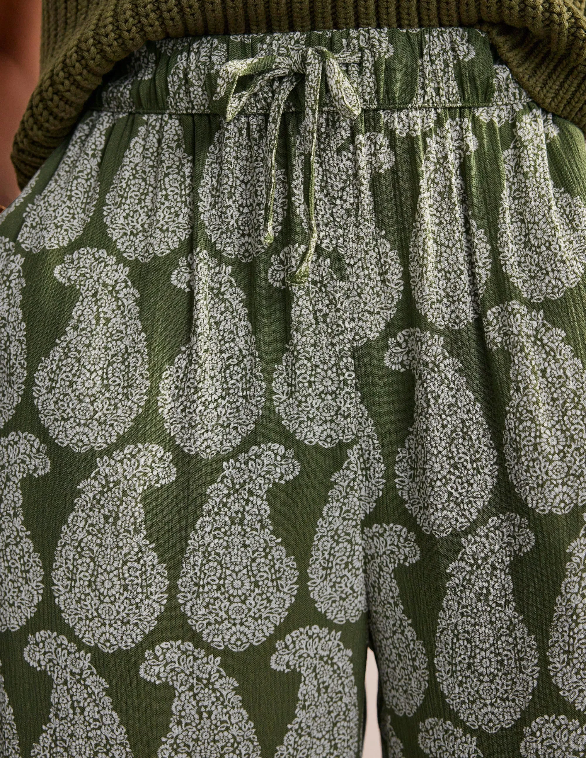 Crinkle Tapered Trousers-Spruce, Sweet Paisley