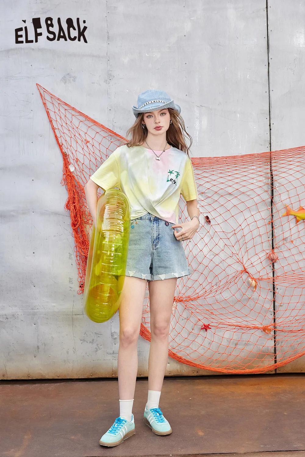 ELFSACK 2024 Summer New Arrivals Tie dye loose short sleeved T-shirt, women's design sense versatile top