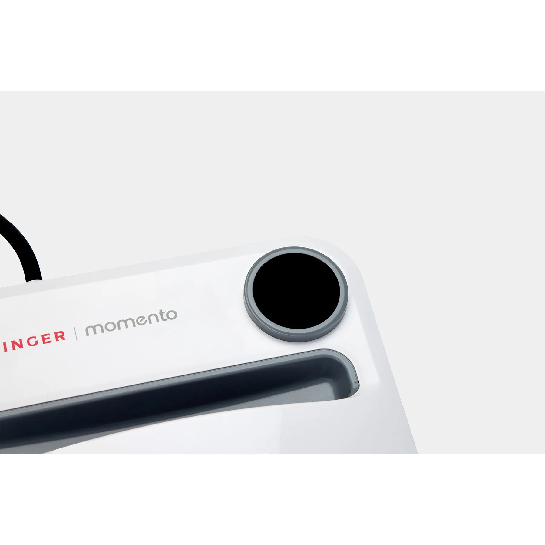 SINGER® MOMENTO™ Square Press