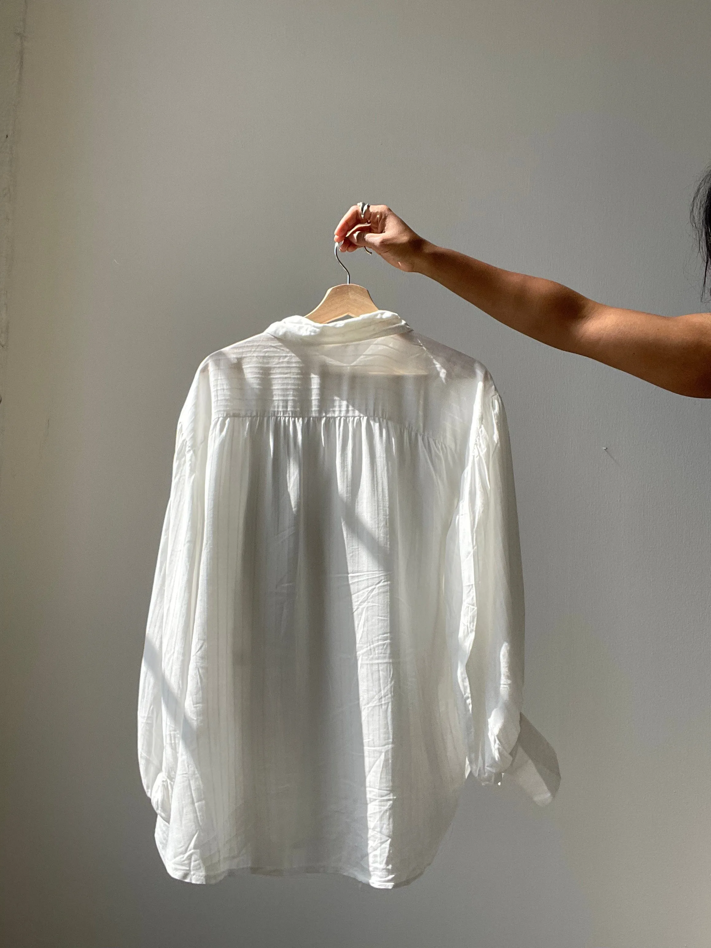 Wilson Oversized Balloon Sleeve Embroidered Button Down Shirt In Ivory