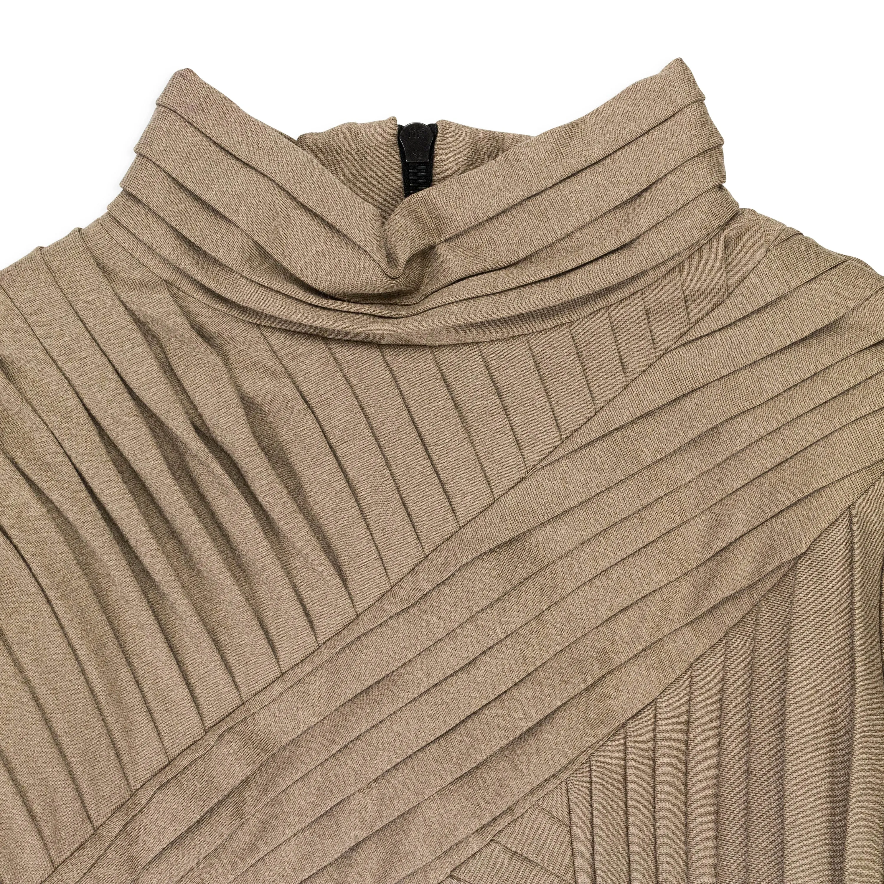 WITH PLEATS SAND BLOUSES