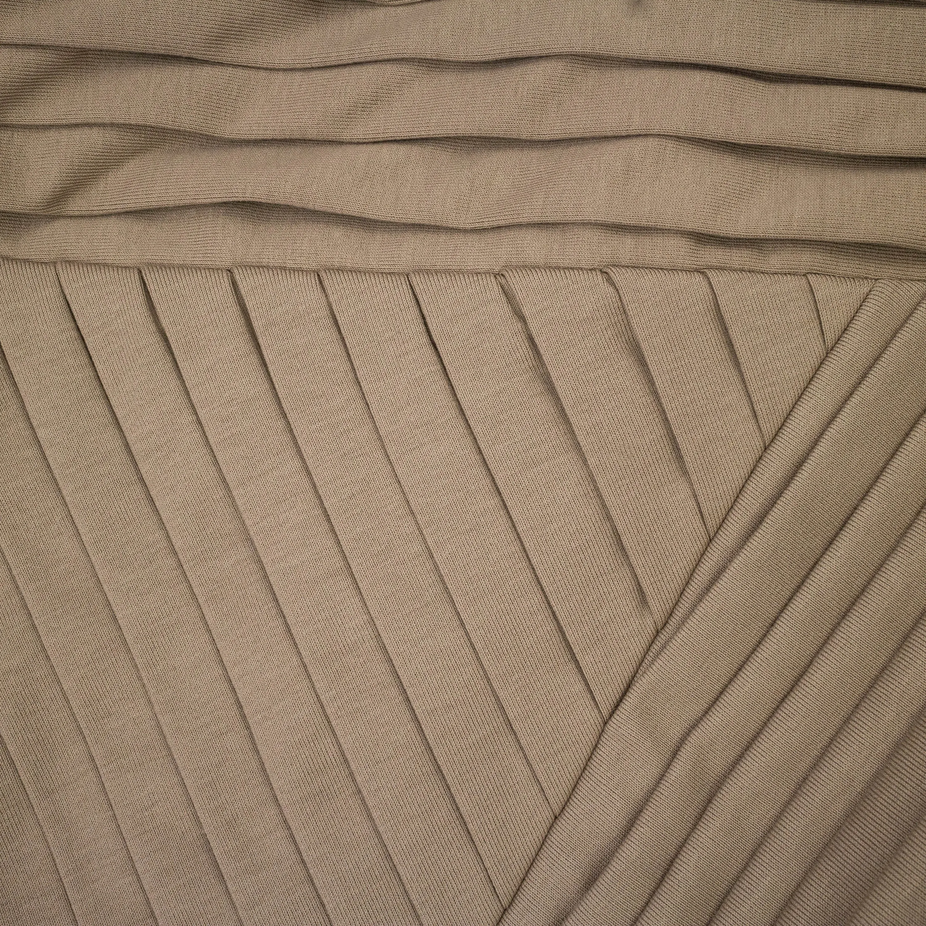 WITH PLEATS SAND BLOUSES